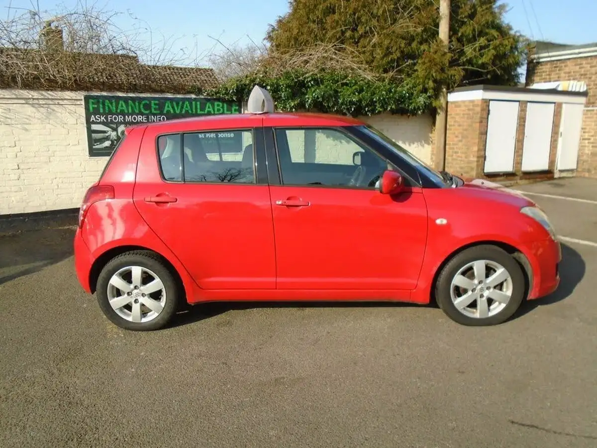 2009-suzuki-swift-15-glx-5d-big-7