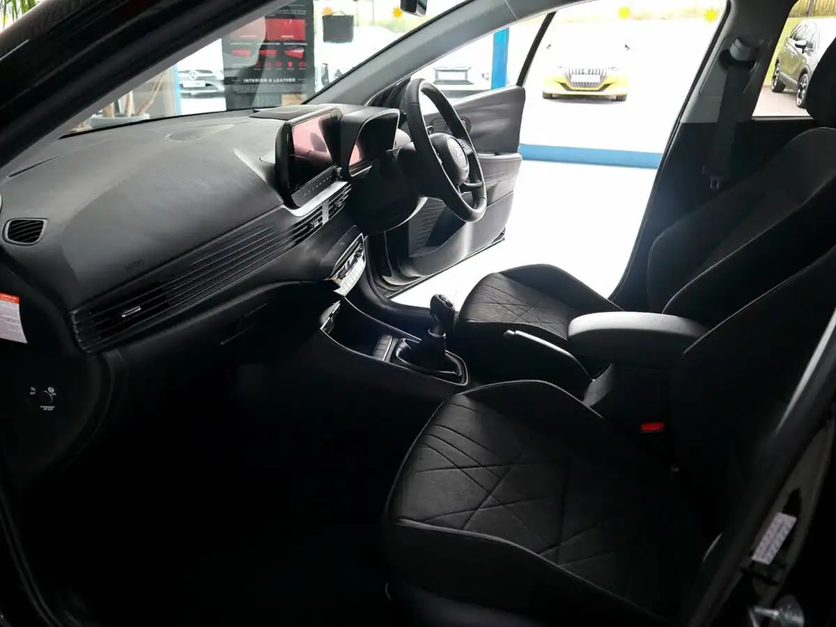2023-hyundai-bayon-10-t-gdi-premium-120ps-big-3