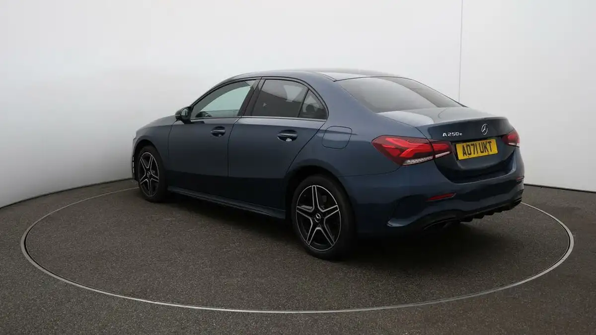 2021-mercedes-benz-a-class-13-a250e-amg-line-edition-saloon-4d-big-52