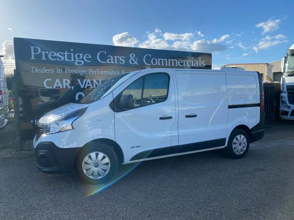 2017-renault-trafic-16dci-sl27-120-business-e6-panel-big-50