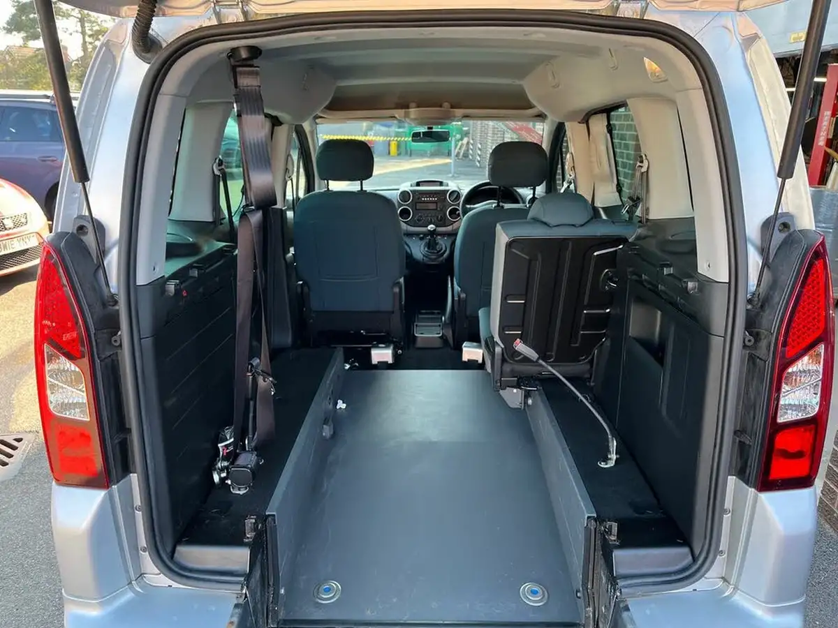2018-citroen-berlingo-16bluehdi-multispace-feel-100ps-big-9