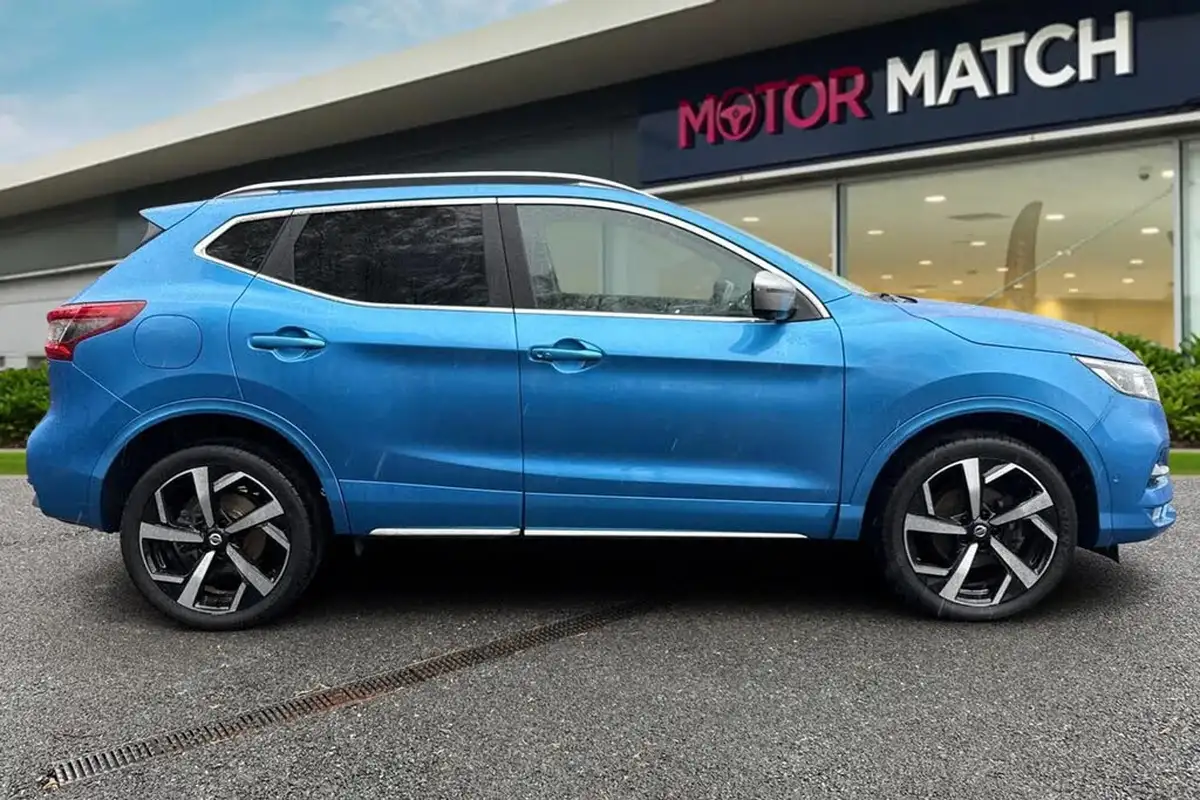2019-nissan-qashqai-15dci-tekna-dct-big-2