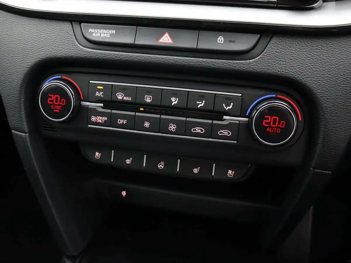 2022-kia-xceed-16-gdi-4-big-25