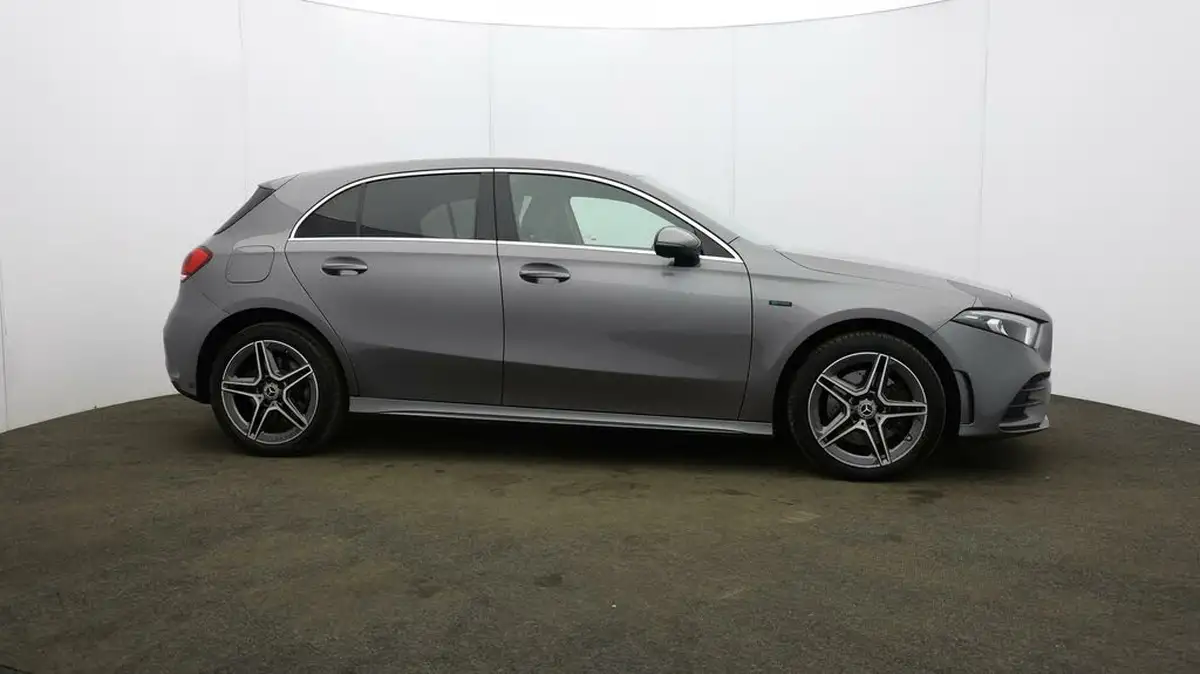2021-mercedes-benz-a-class-13-a250e-amg-line-hatchback-5d-big-43
