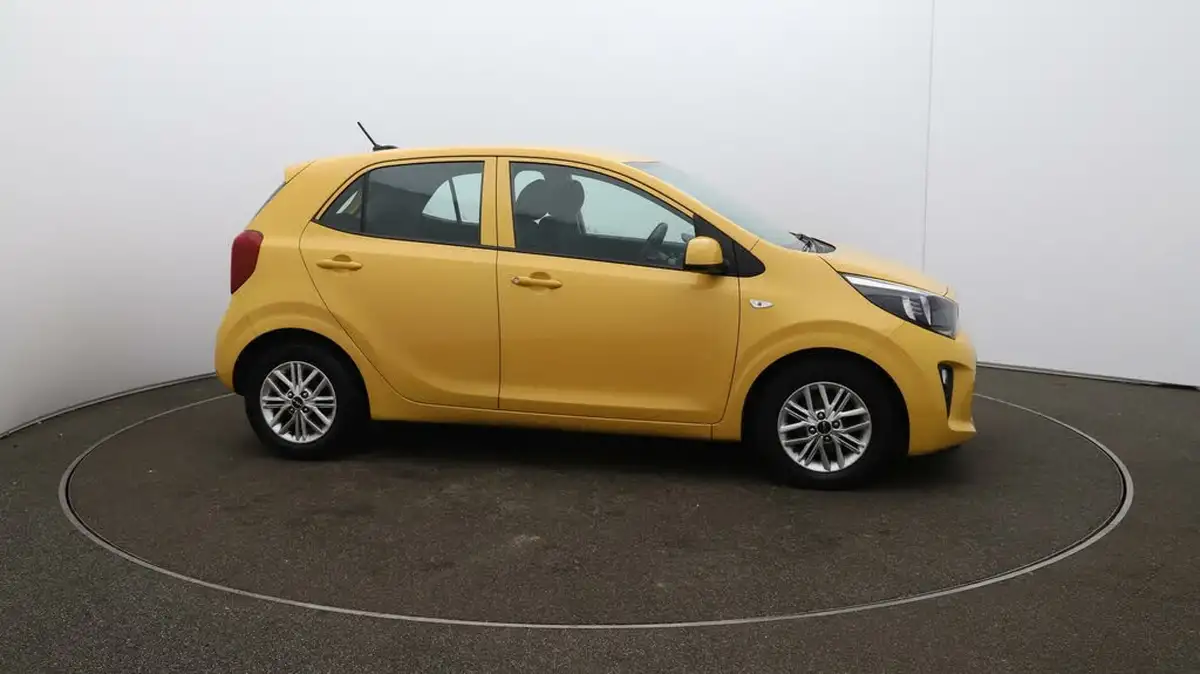 2021-kia-picanto-10-2-big-37