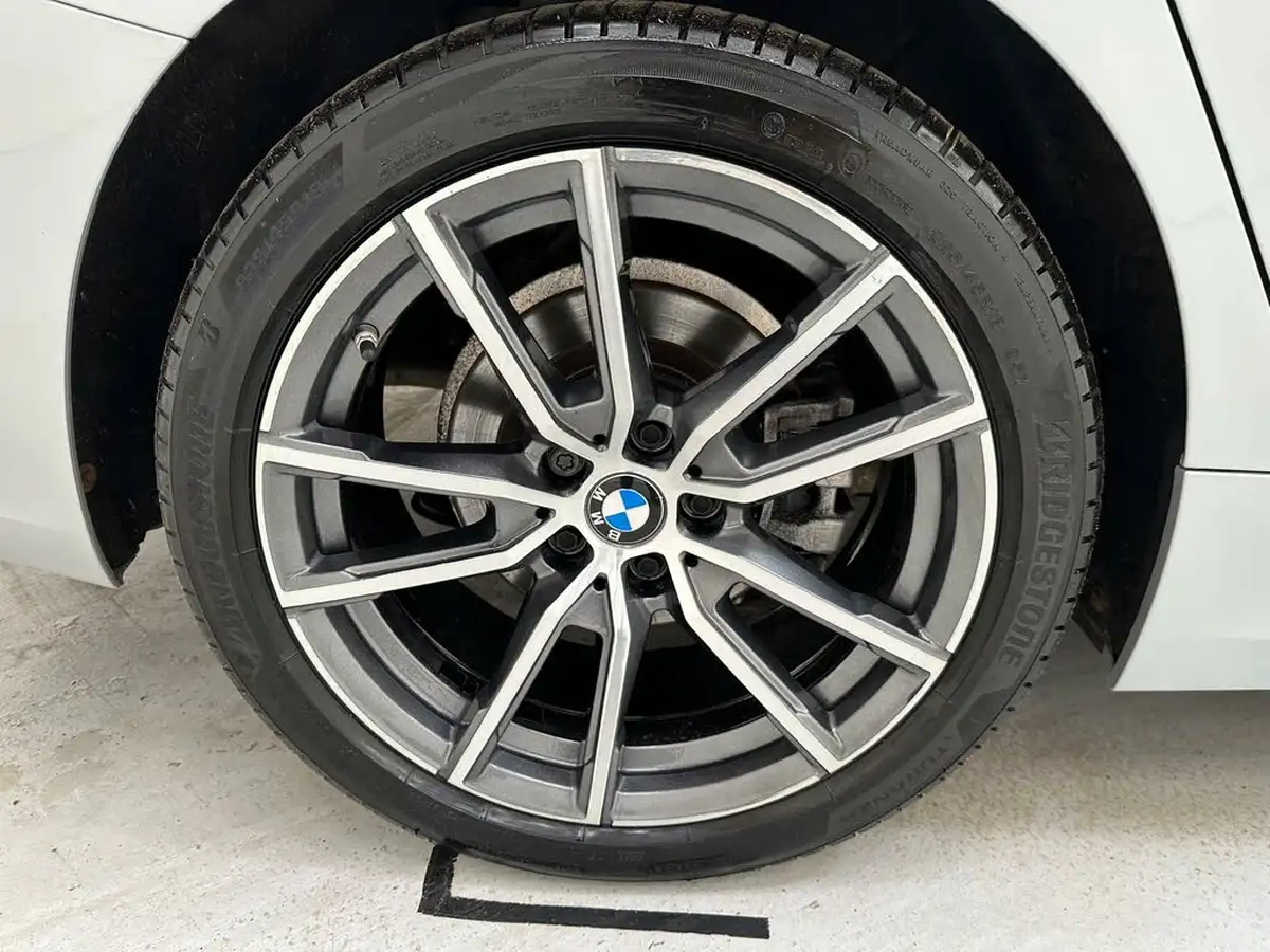 2020-bmw-3-series-big-35