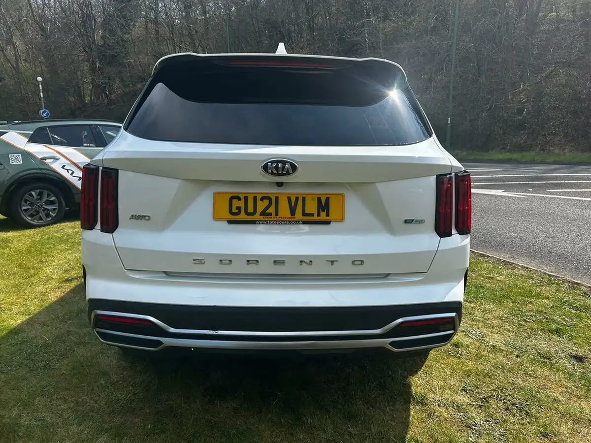 2021-kia-sorento-16-t-gdi-4-261bhp-phev-big-3