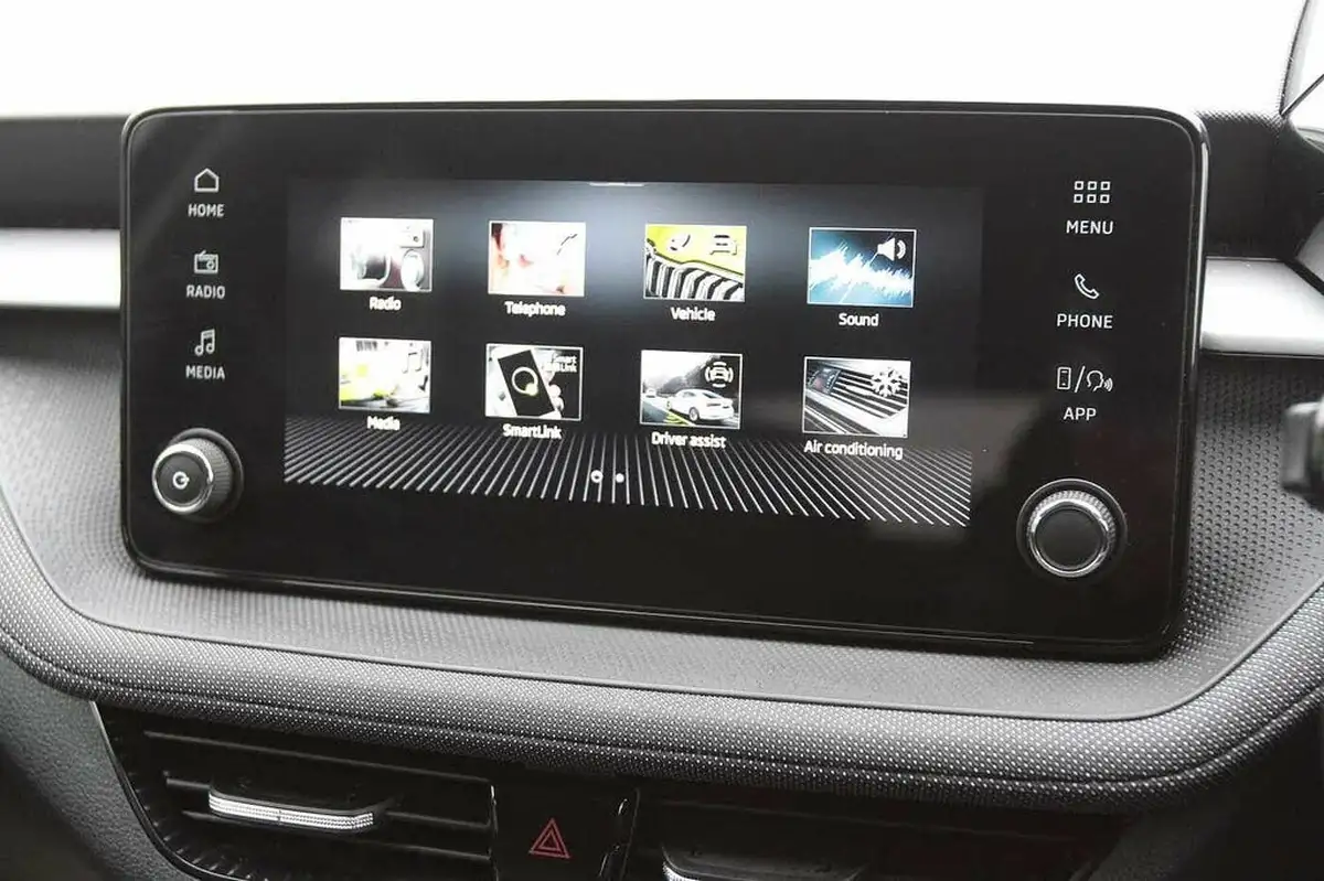 2024-skoda-fabia-10-tsi-design-edition-95ps-big-15
