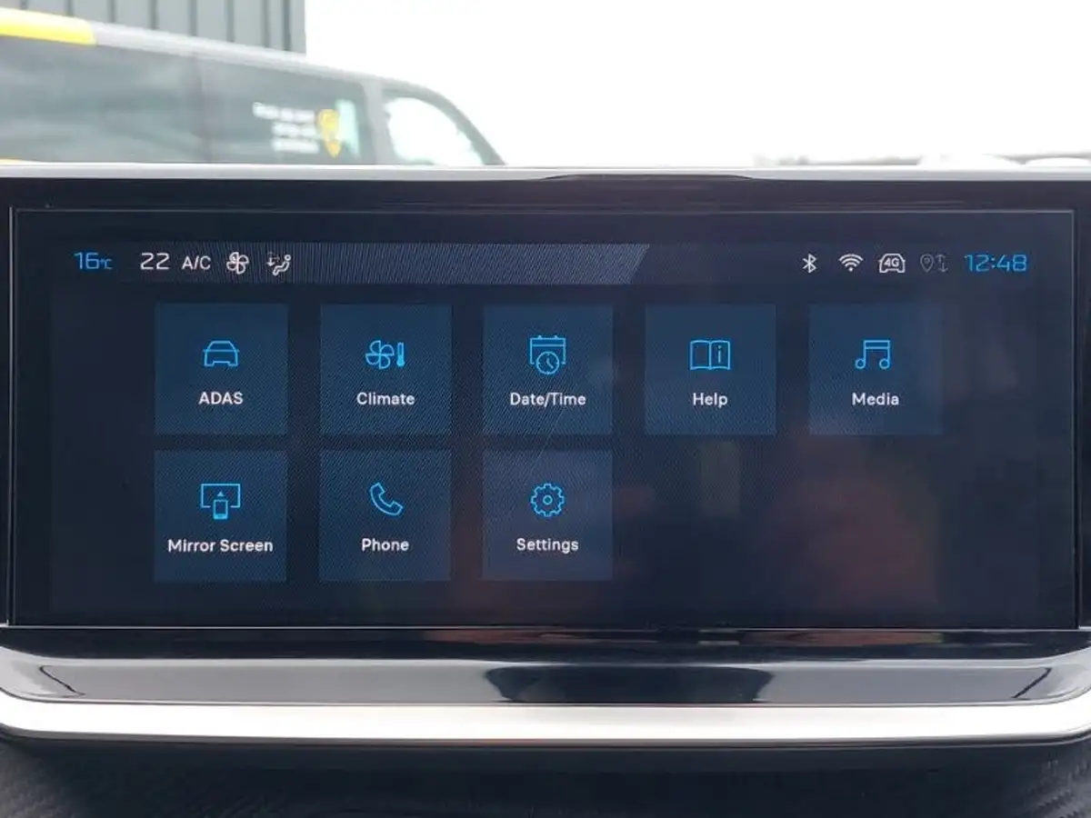 2024-peugeot-2008-suv-12-puretech-allure-130ps-big-16