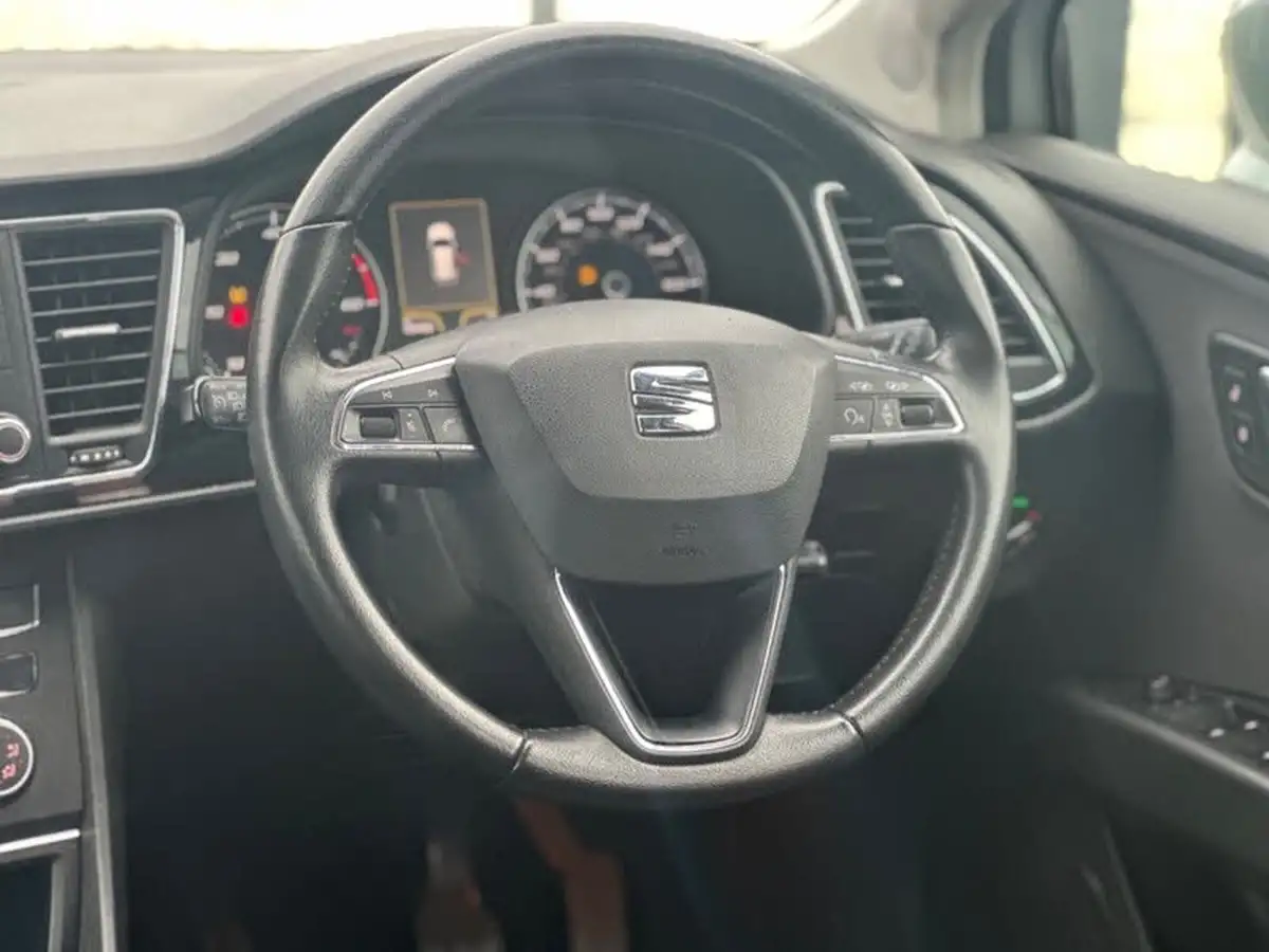 2014-seat-leon-16tdi-se-tech-pack-cr-105ps-ss-sports-tourer-5d-big-43