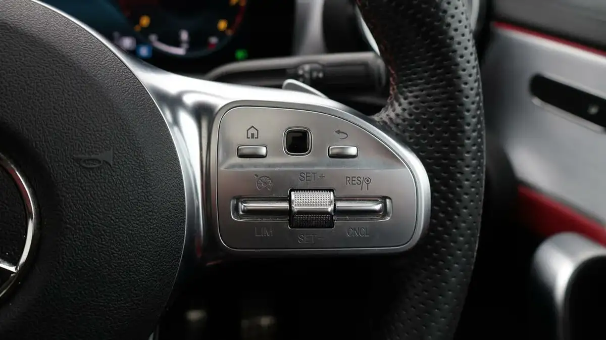 2022-mercedes-benz-cla-13-cla-180-amg-line-premium-plus-shooting-brake-5d-big-25