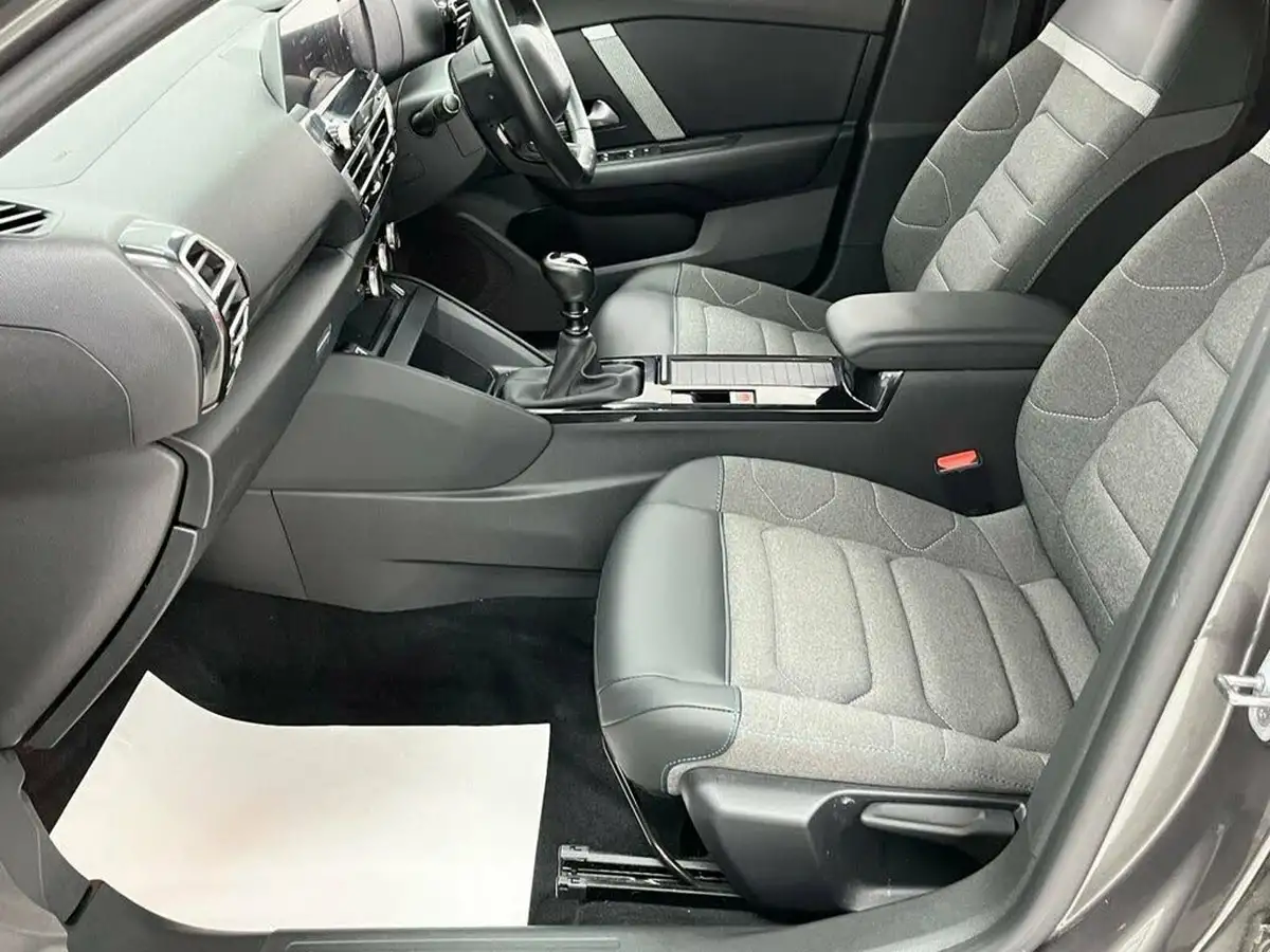 2021-citroen-c4-12-puretech-shine-130ps-big-15
