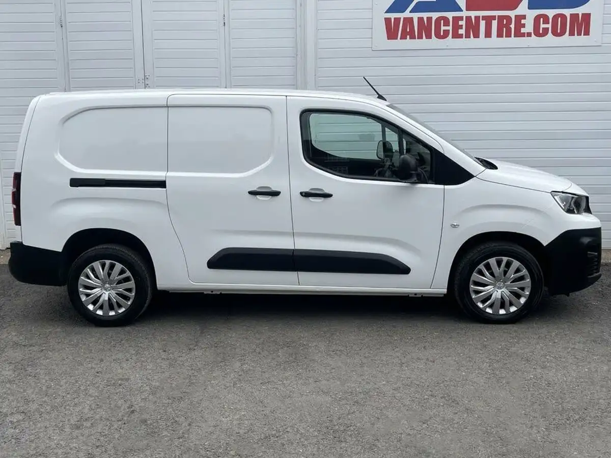2021-peugeot-partner-15-bluehdi-950-professional-premium-100pseu6d-big-4