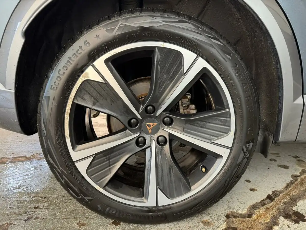 2021-cupra-formentor-14-e-hybrid-v1-big-35