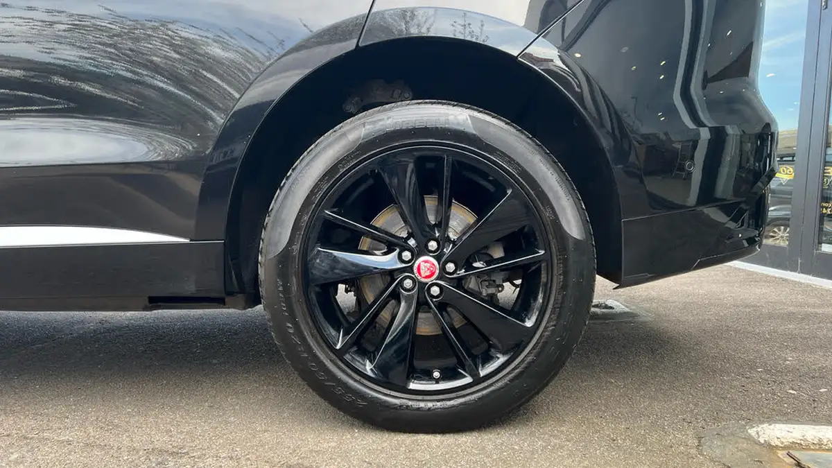2021-jaguar-f-pace-20-d200-r-dynamic-se-mhev-big-7