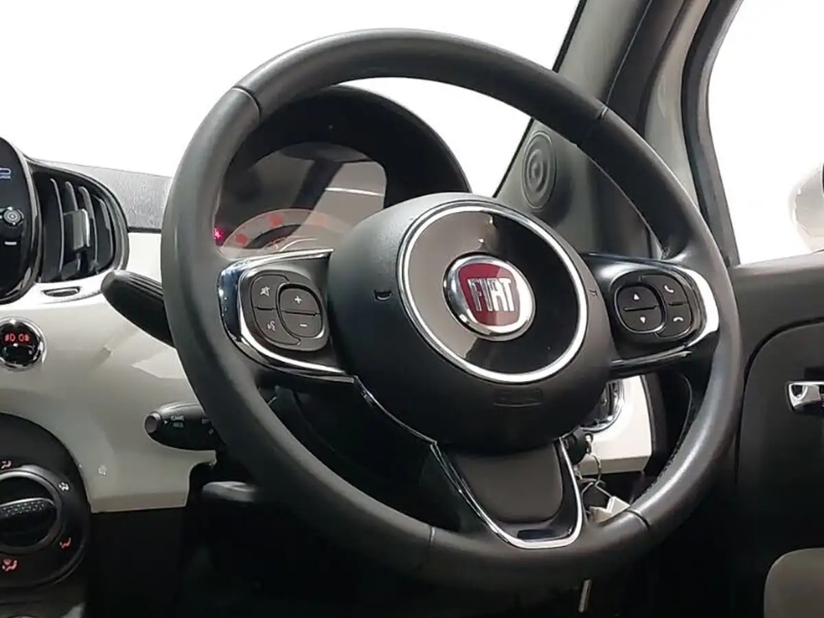 2021-fiat-500-10-dolcevita-big-9