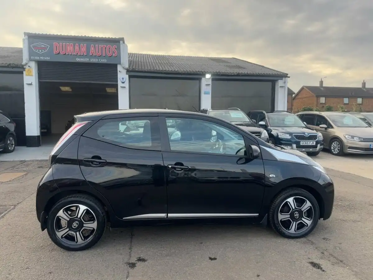 2015-toyota-aygo-10-vvt-i-x-clusiv-5d-x-shift-big-7