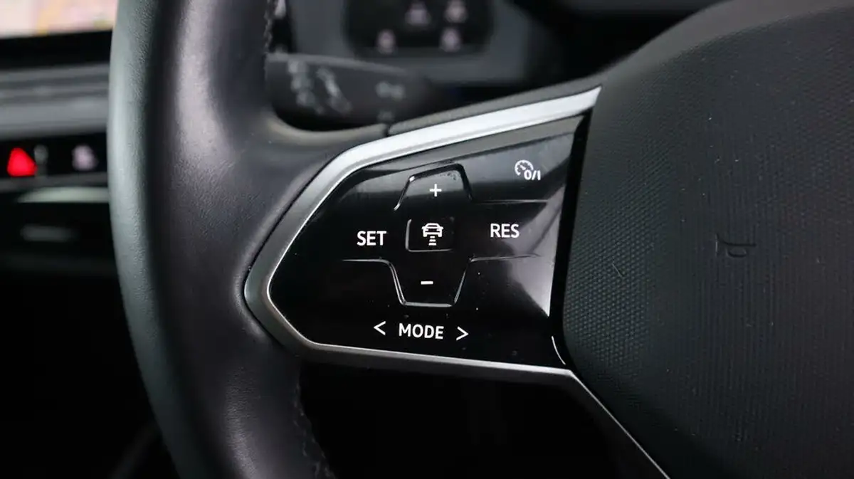 2023-volkswagen-id3-e-life-204ps-58kwh-pro-performance-big-23