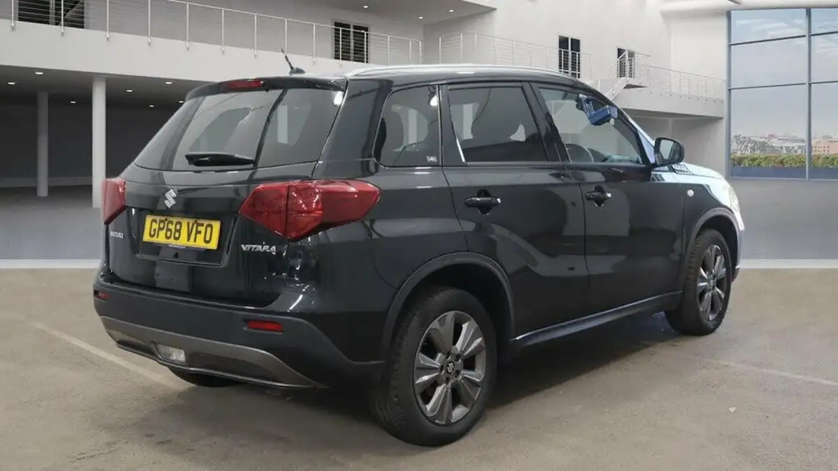 2019-suzuki-vitara-10-boosterjet-sz-t-big-3