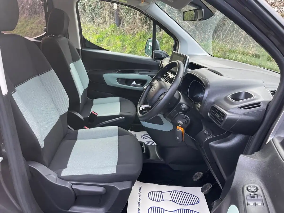 2020-citroen-berlingo-15bluehdi-feel-m-size-100ps-big-13