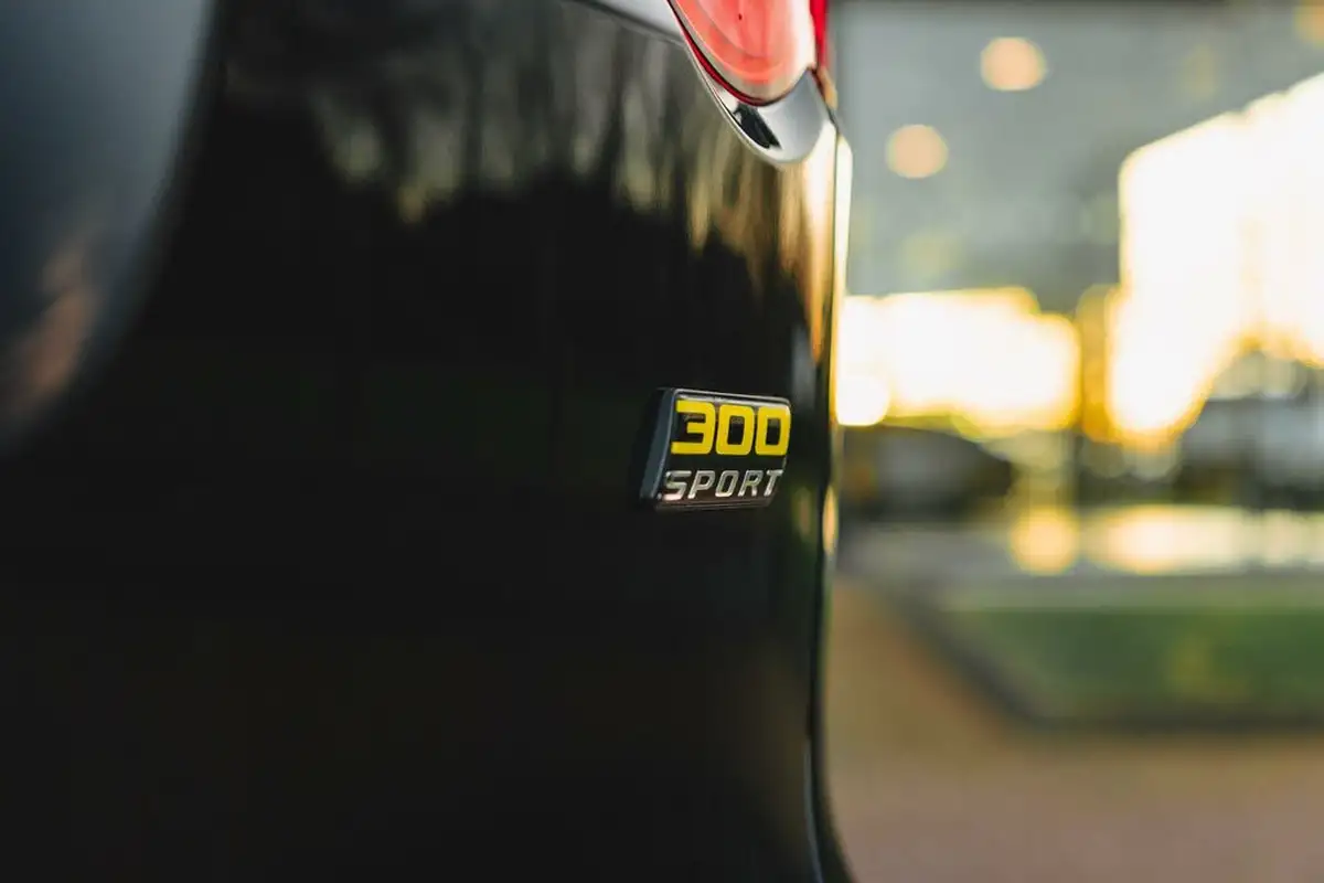 2020-jaguar-f-pace-30td-300-sport-big-24