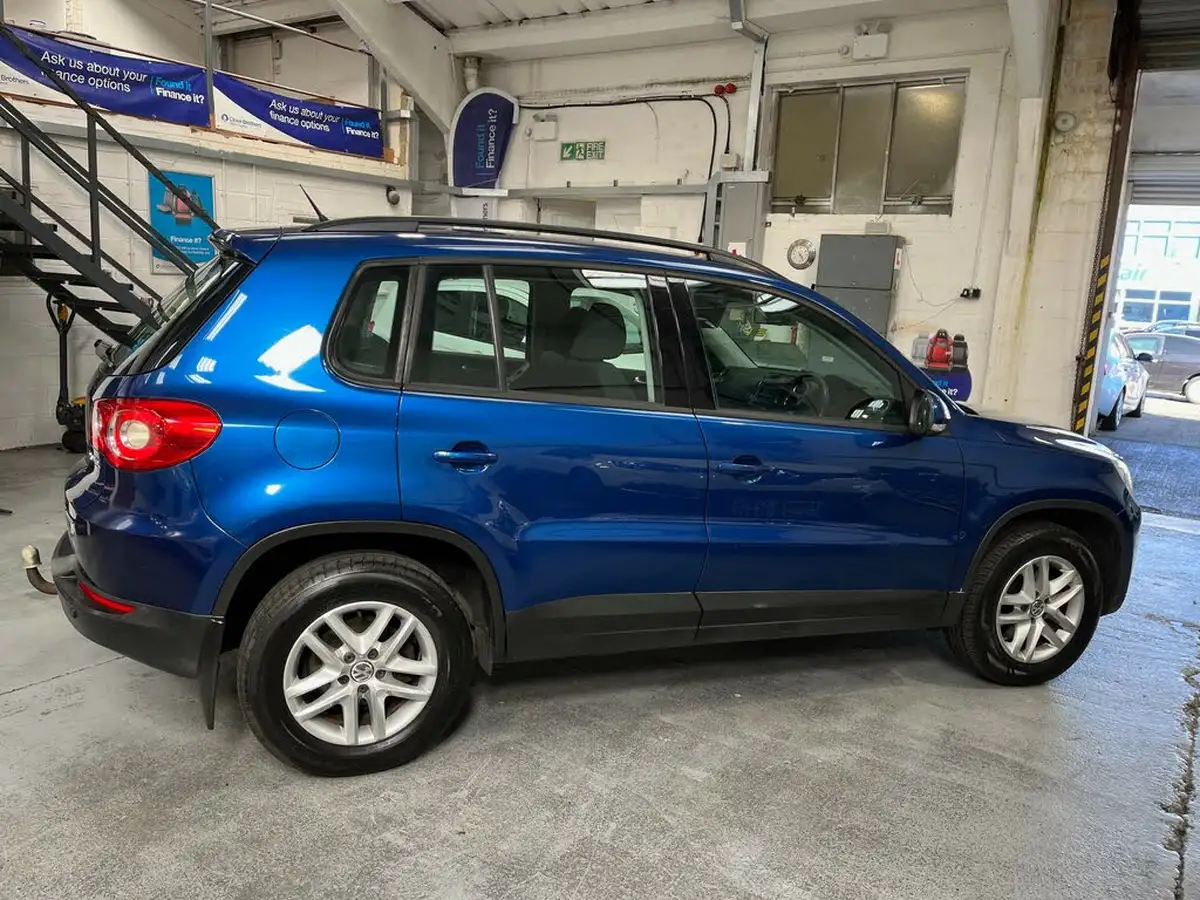2009-volkswagen-tiguan-20td-s-4motion-big-5