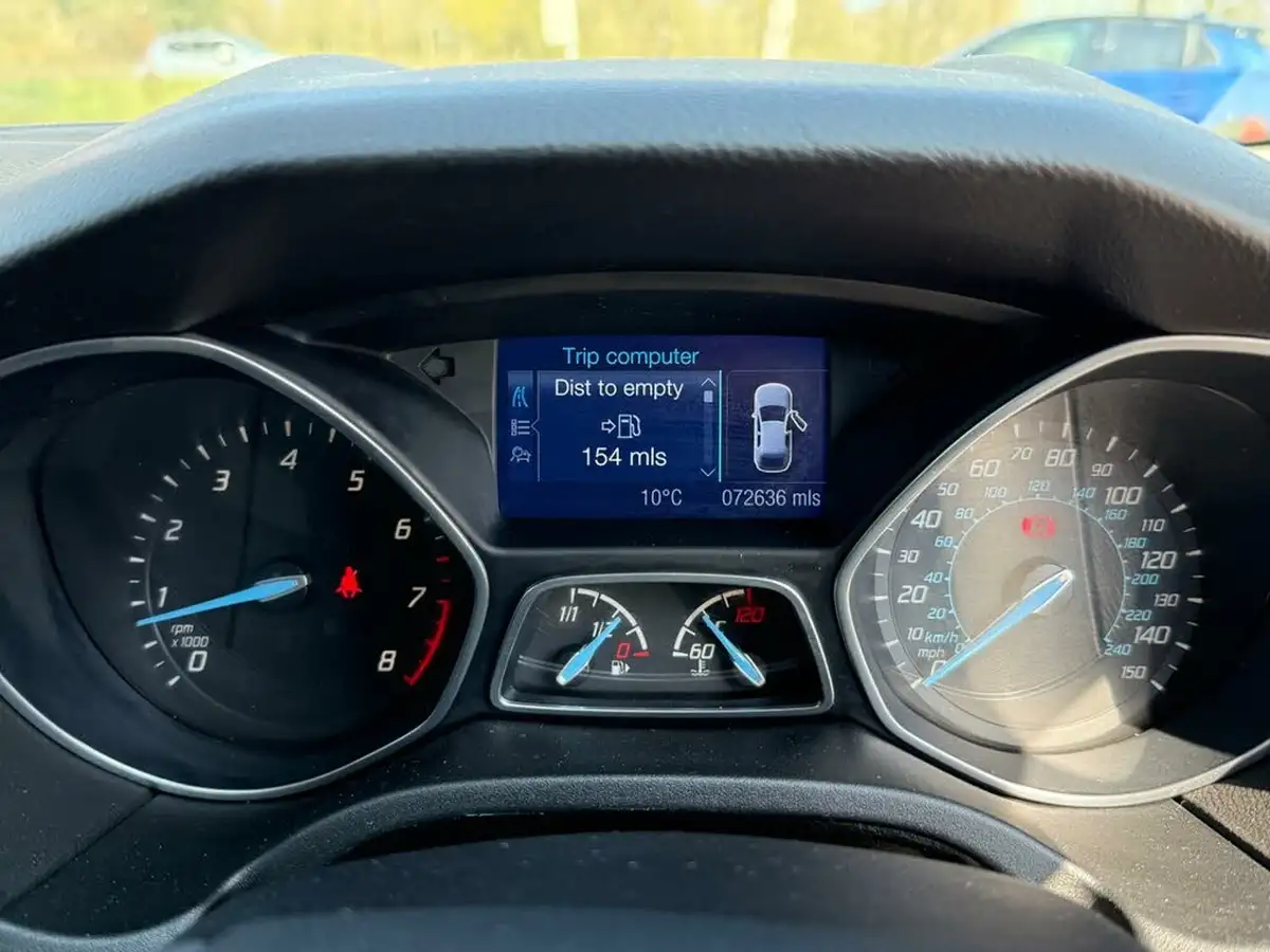 2013-ford-focus-16-titanium-x-182ps-hatchback-big-47
