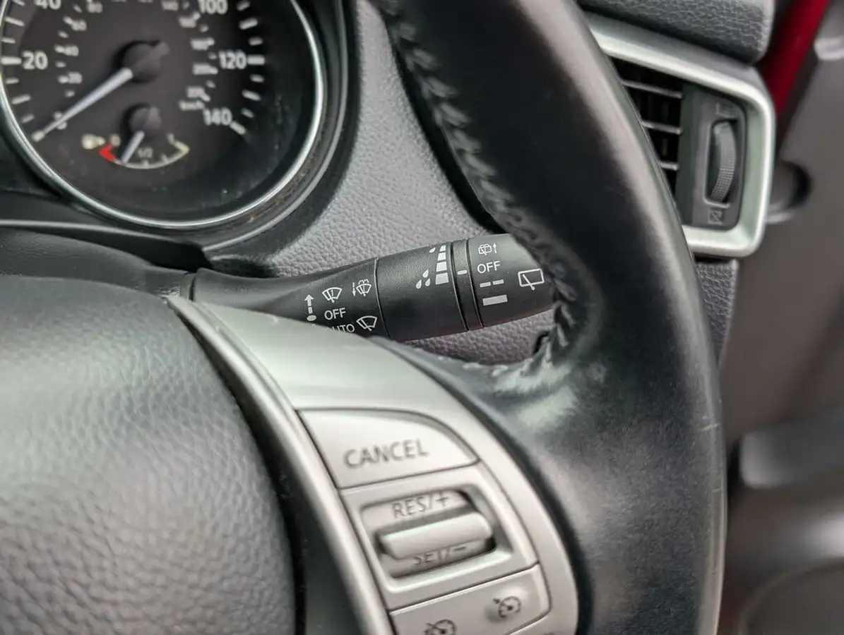 2016-nissan-qashqai-12-n-tec-big-33