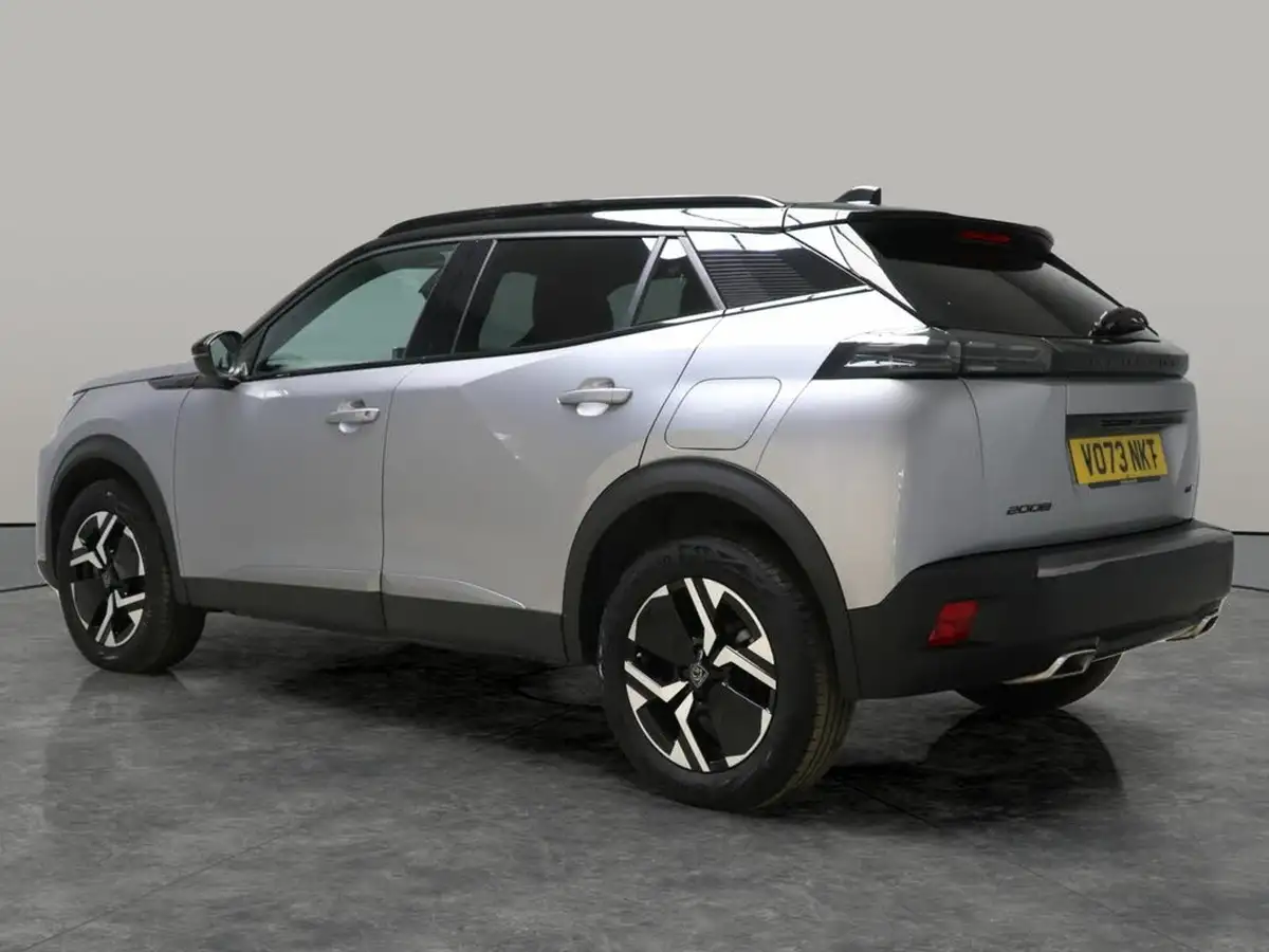 2023-peugeot-2008-suv-big-12