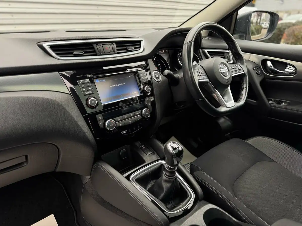 2017-nissan-qashqai-15dci-n-connecta-big-39