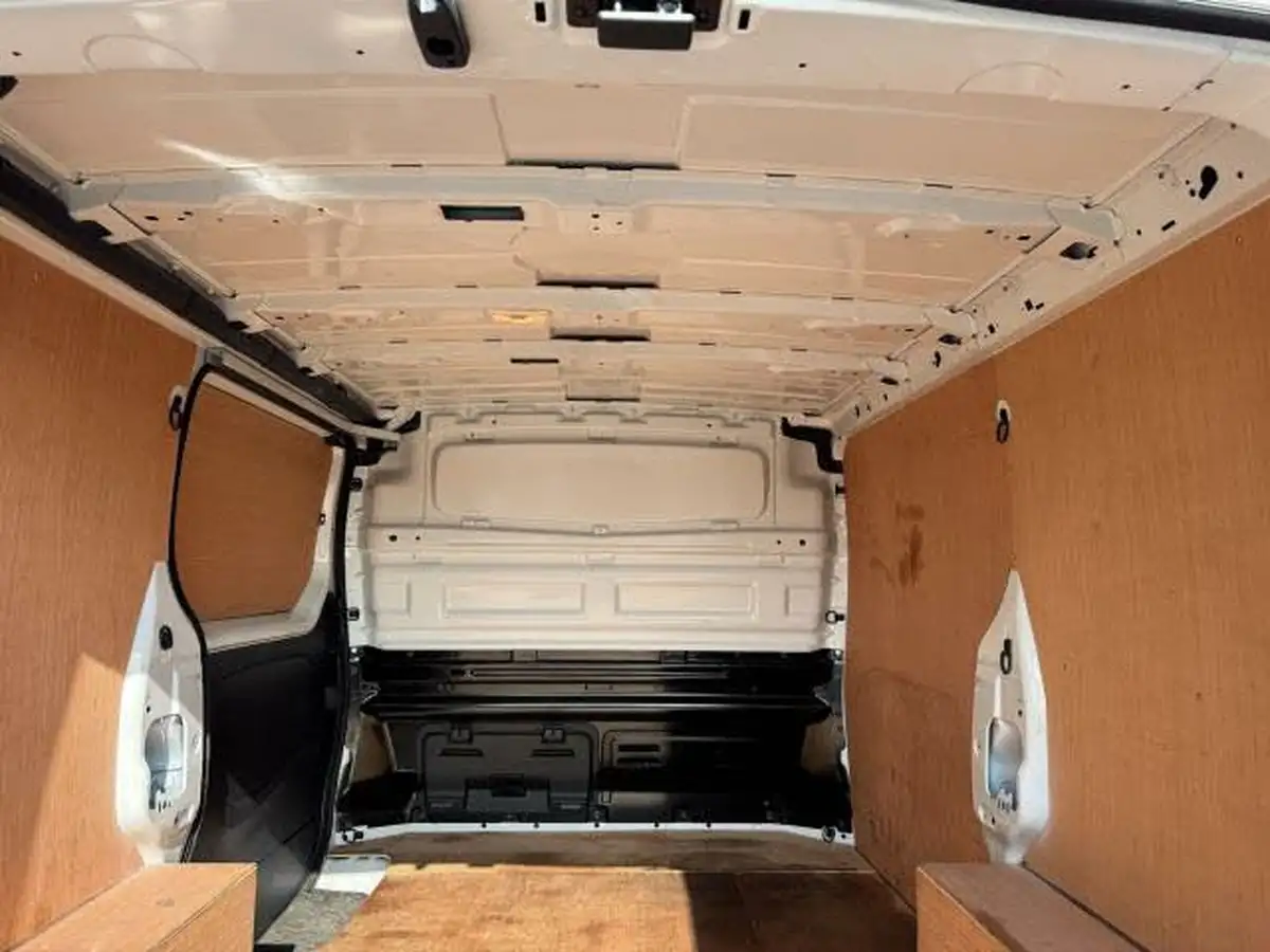 2023-renault-trafic-20dci-sl28-130-business-big-49
