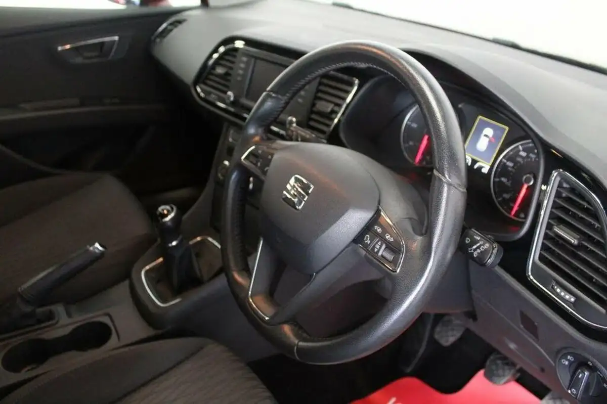 2013-seat-leon-16tdi-se-tech-pack-cr-105ps-hatchback-5d-big-31