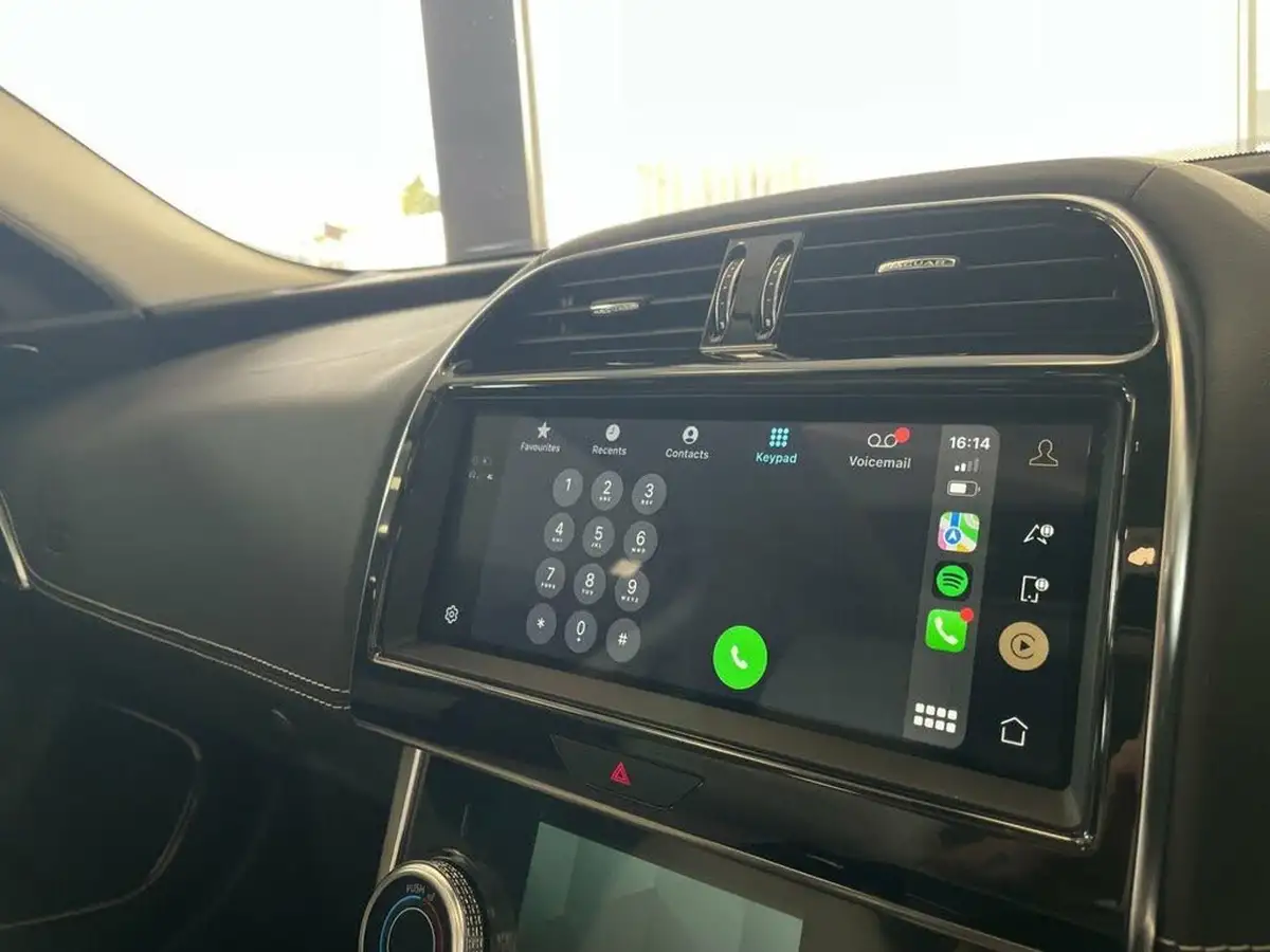 2021-jaguar-xe-20-d200-r-dynamic-hse-big-54
