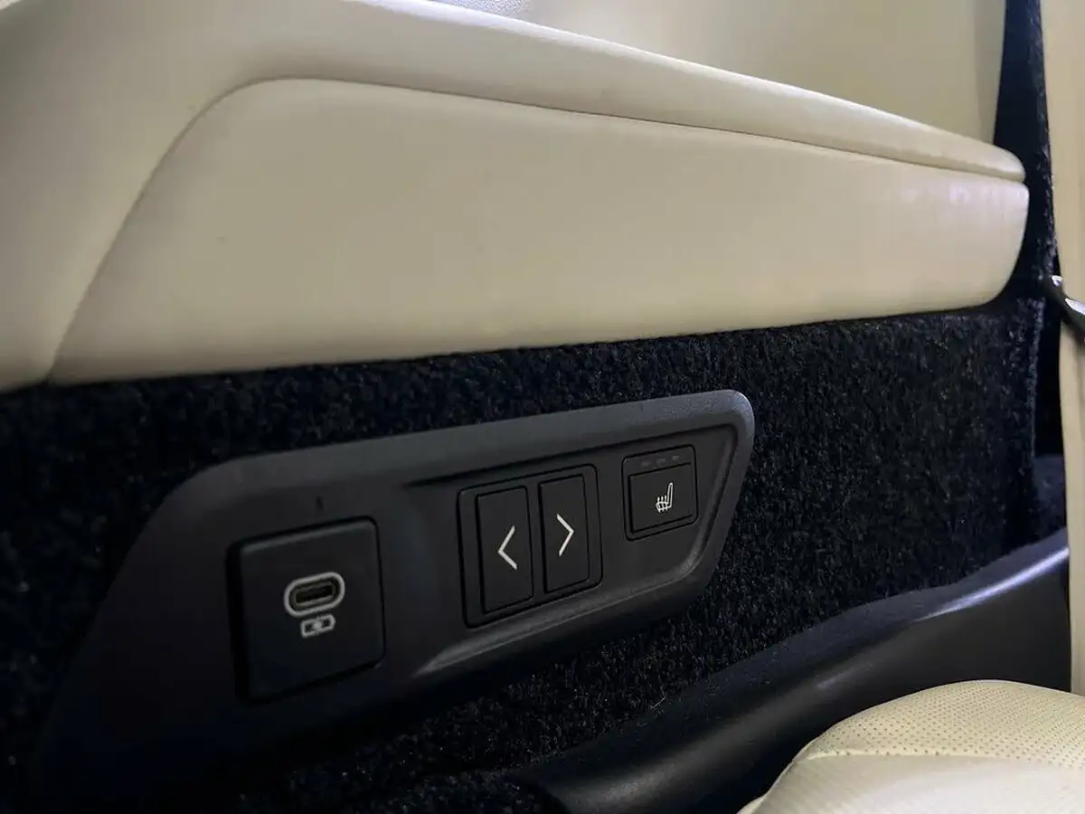 2024-land-rover-range-rover-30-d350-autobiography-7-seatlwb-big-35