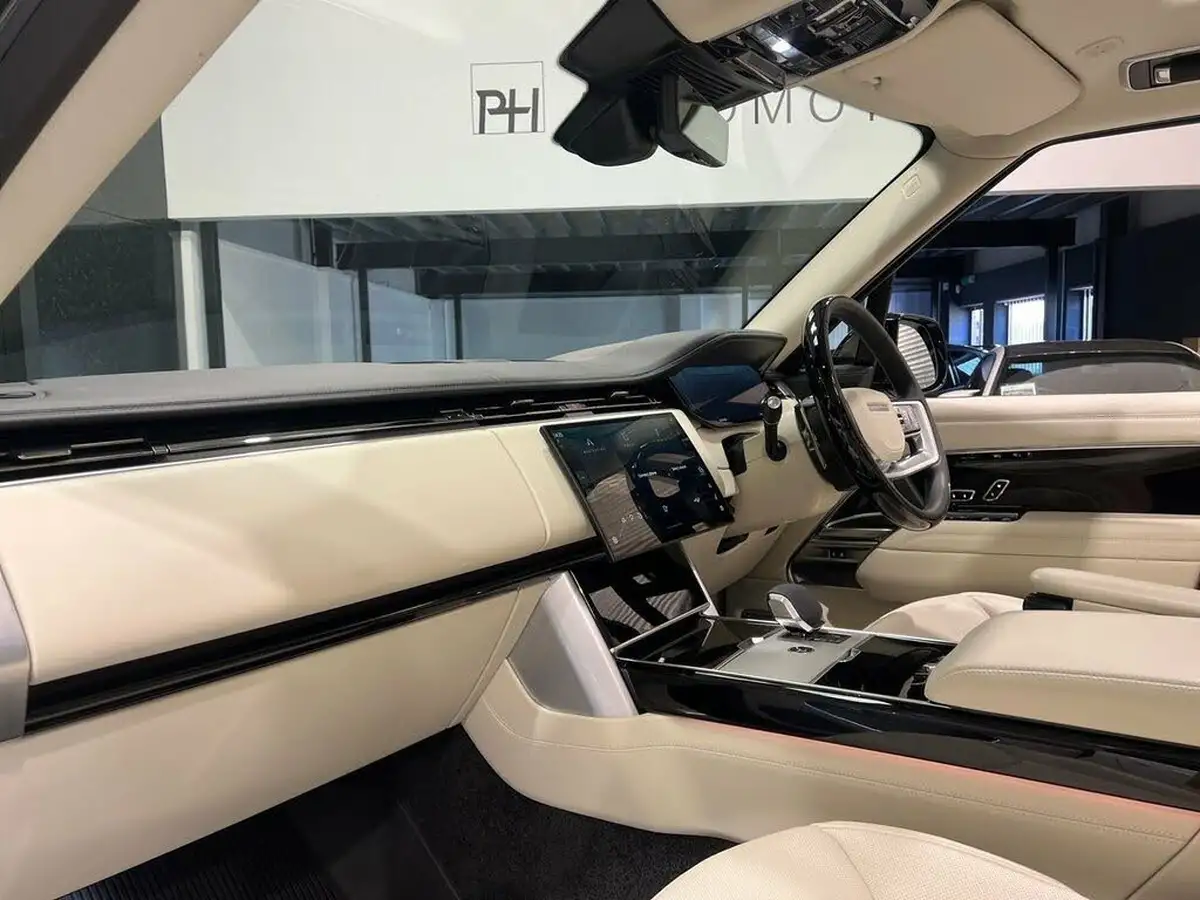 2024-land-rover-range-rover-30-d350-autobiography-7-seatlwb-big-11