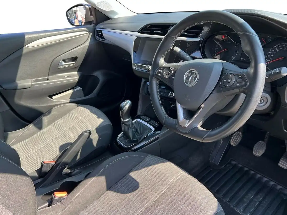 2022-vauxhall-corsa-12i-design-big-7