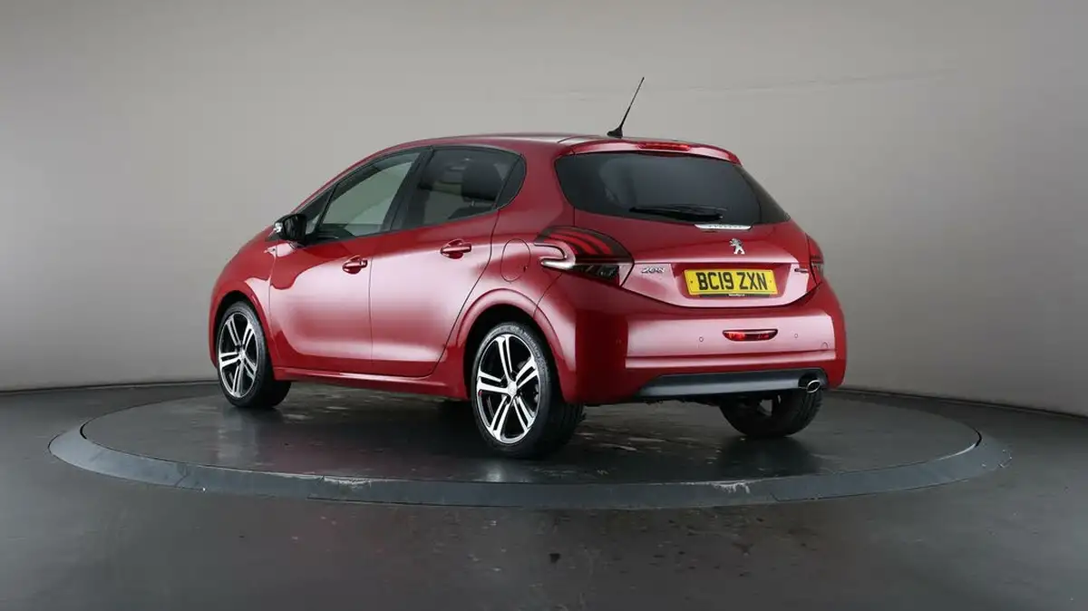 2019-peugeot-208-12-puretech-gt-line-110bhp-big-65
