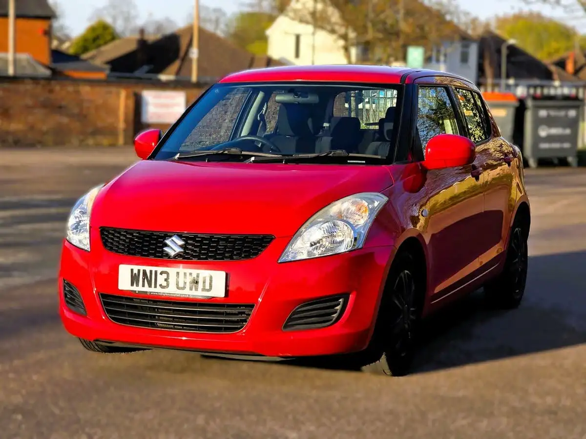 2013-suzuki-swift-12-sz2-5d-big-7