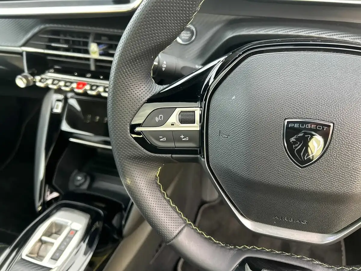 2024-peugeot-208-e-gt-156ps-51kwh-big-15