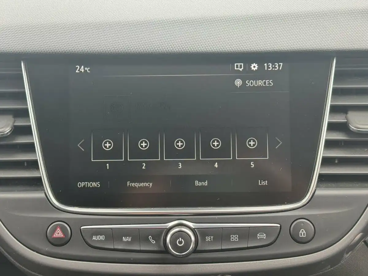 2022-vauxhall-crossland-12-ultimate-130ps-auto-big-50