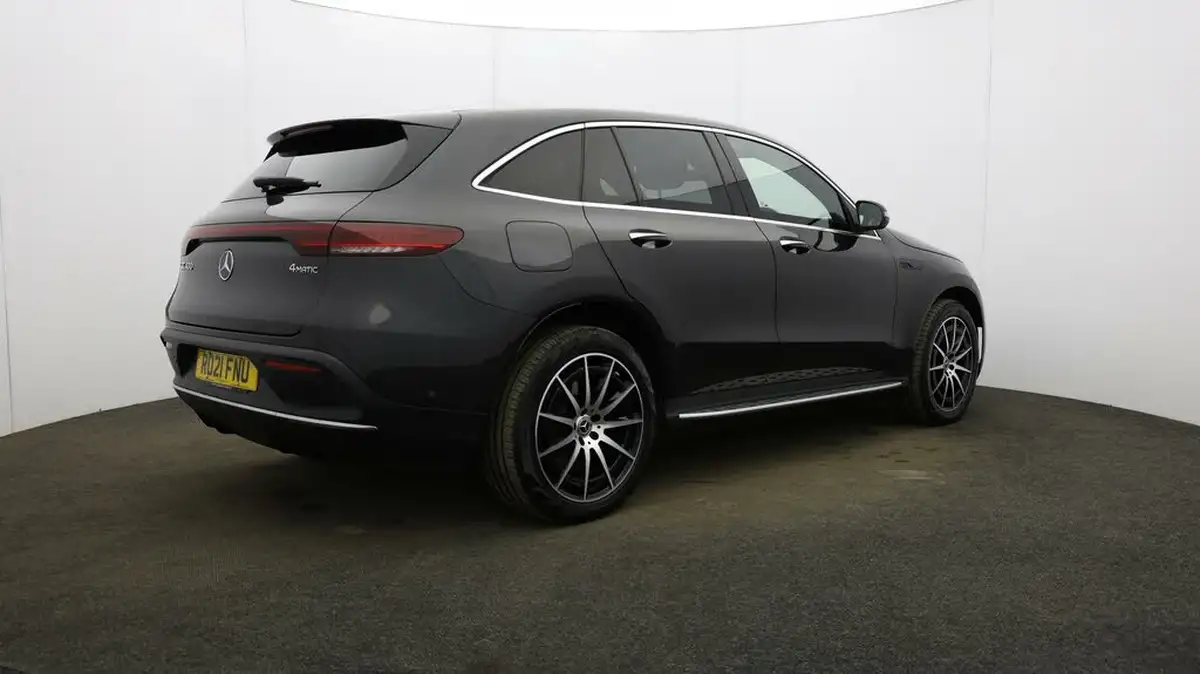 2021-mercedes-benz-eqc-e-eqc-400-amg-line-big-48