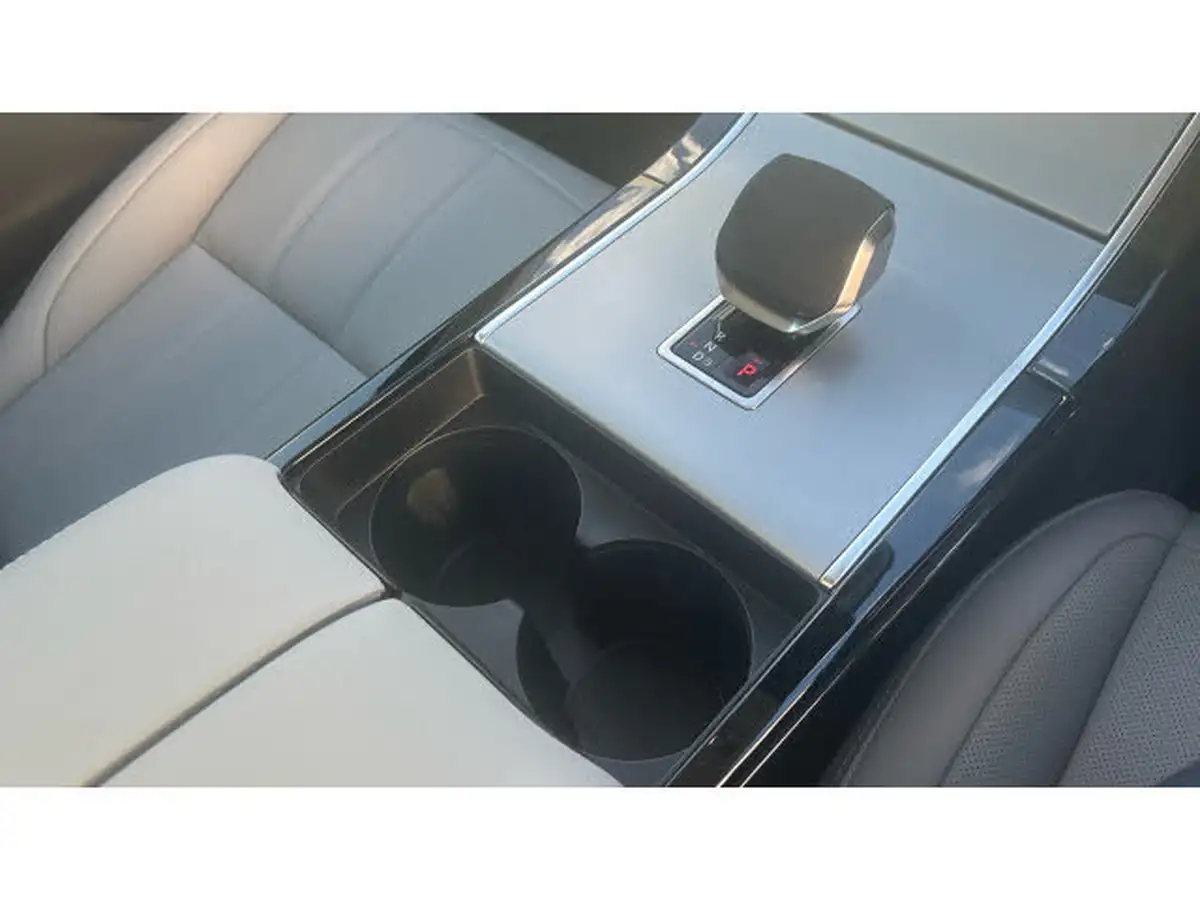 2024-land-rover-range-rover-evoque-15-p300e-s-big-14