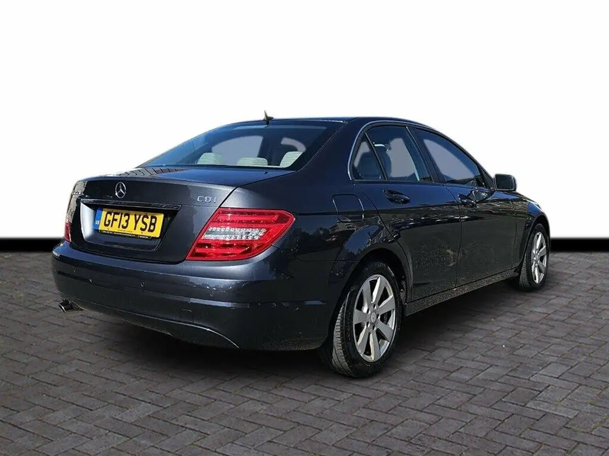 2013-mercedes-benz-c-class-21cdi-c220-cdi-executive-se-170bhp-saloon-4d-7g-tronic-plus-big-3