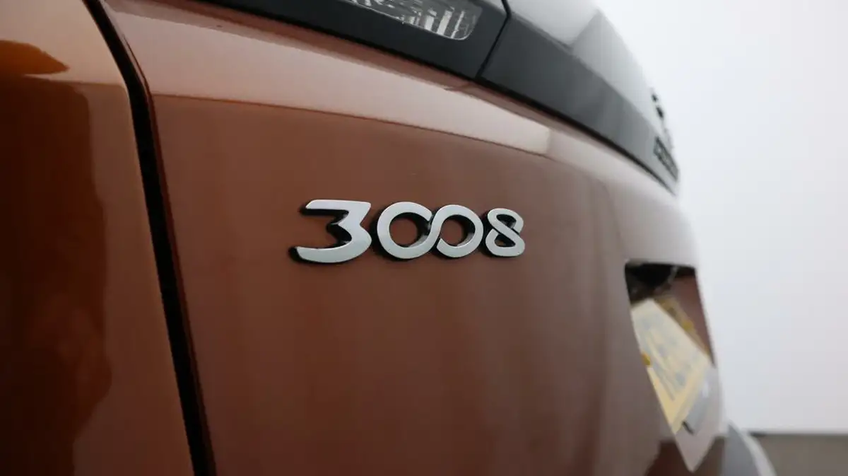 2019-peugeot-3008-suv-12-puretech-gt-line-big-22