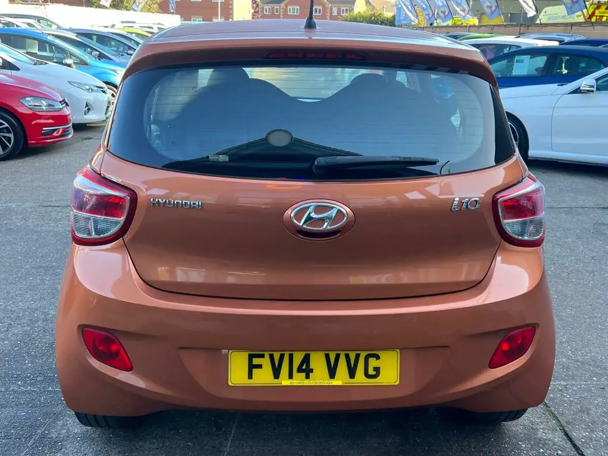 2014-hyundai-i10-10-premium-big-11