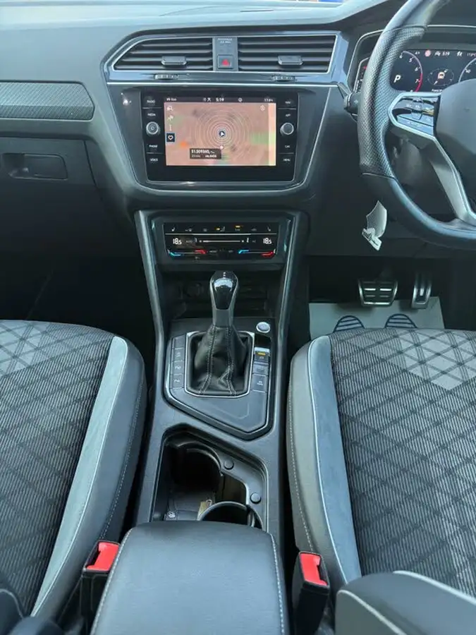 2021-volkswagen-tiguan-15-tsi-r-line-big-61