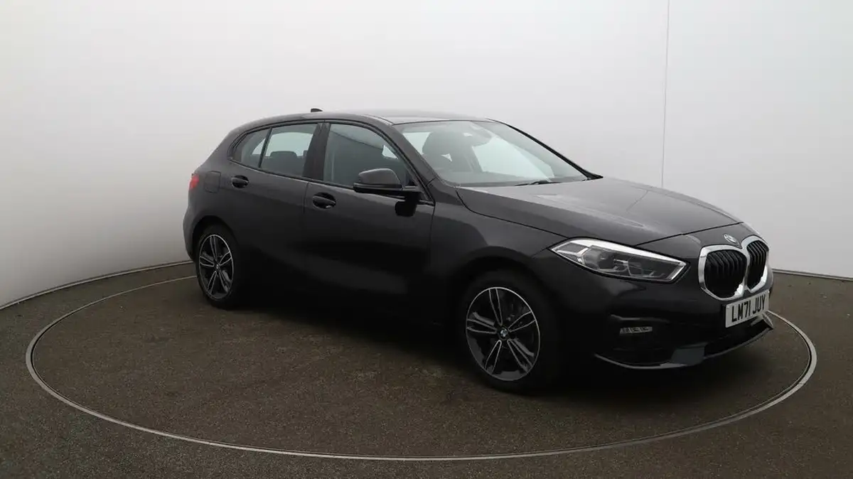 2022-bmw-1-series-15td-116d-sport-dct-big-1