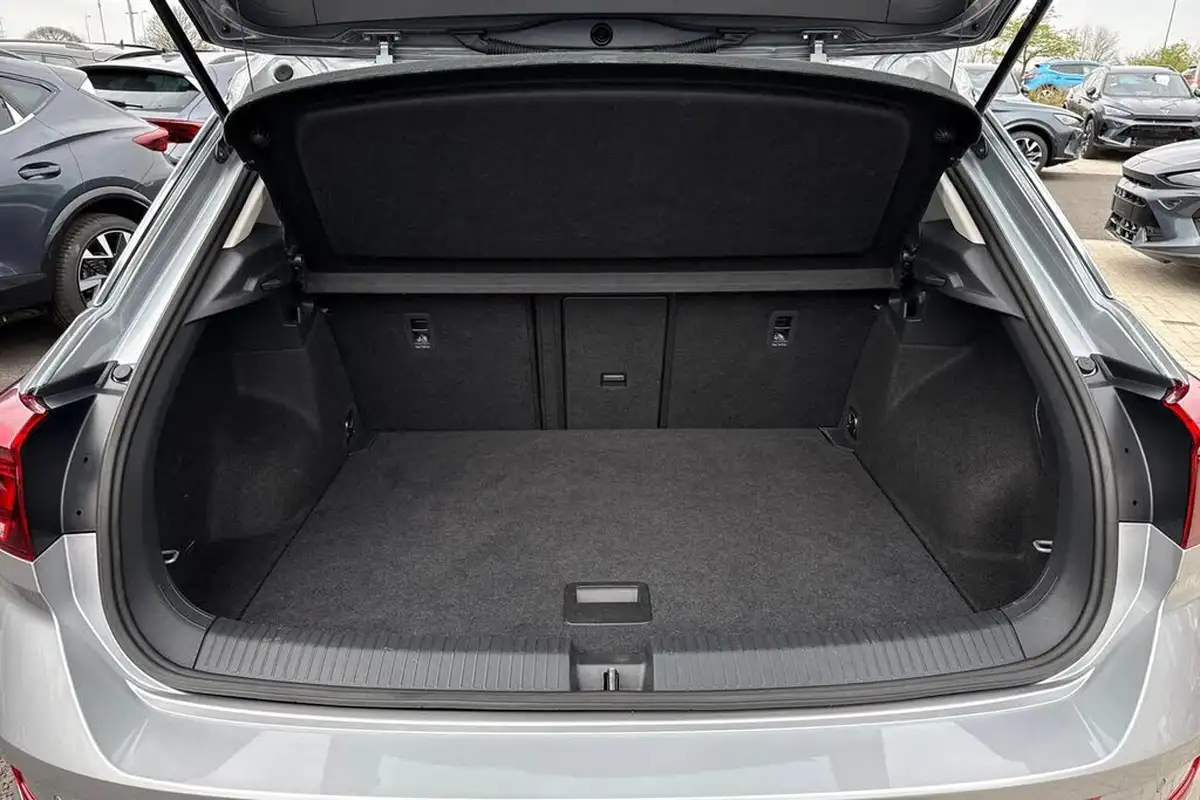 2024-volkswagen-t-roc-10-tsi-life-110ps-big-5