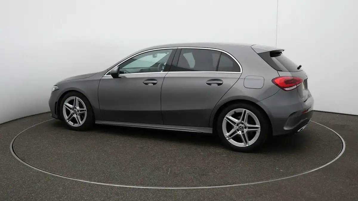 2020-mercedes-benz-a-class-13-a200-amg-line-hatchback-5d-big-39
