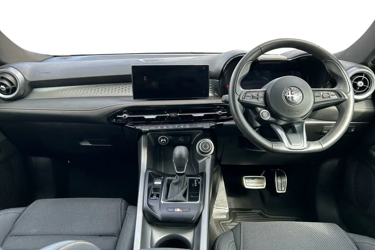 2023-alfa-romeo-tonale-15-ti-big-8
